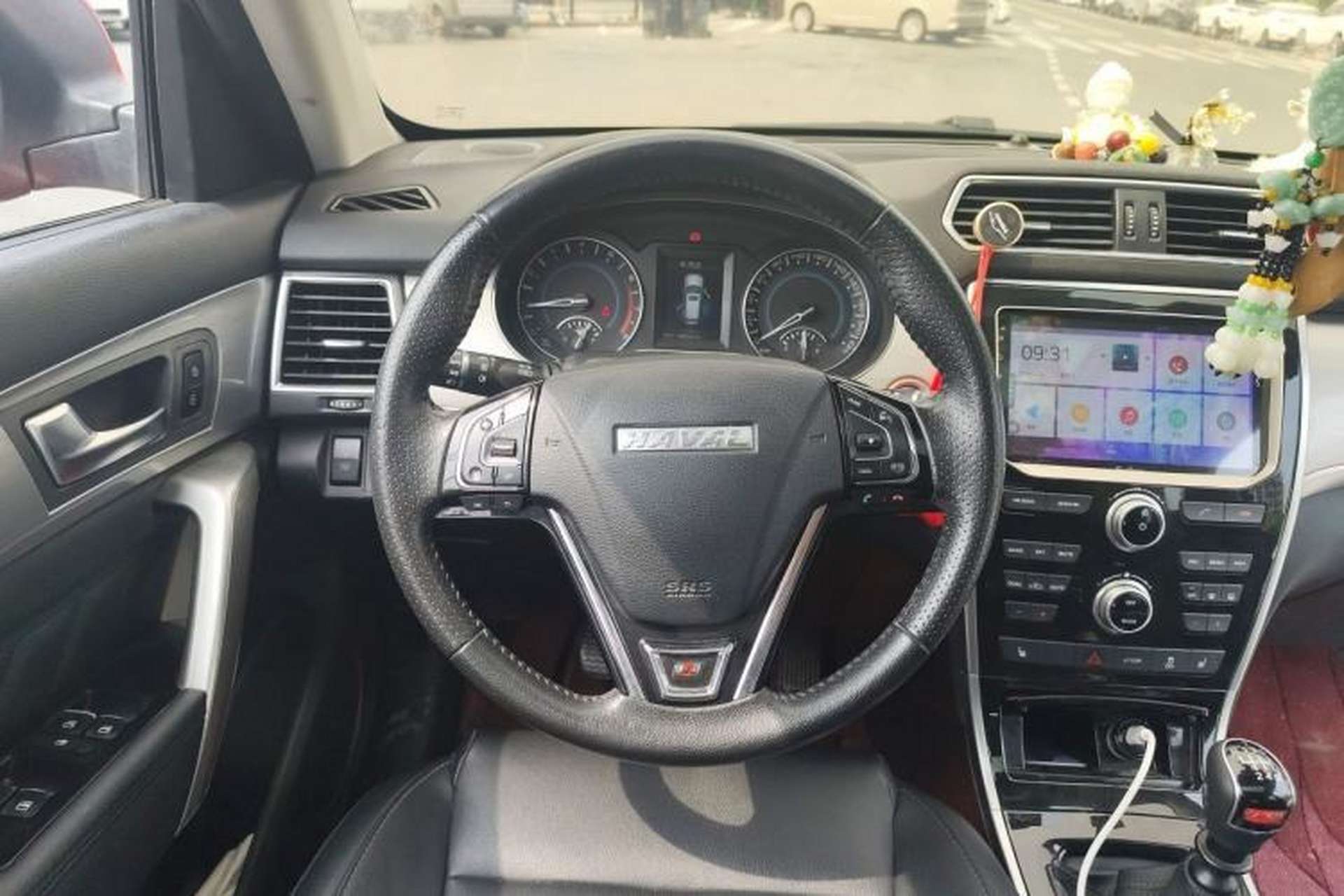 Used Haval H2 2016 Red-Label 1.5T Manual Two-Wheel Drive Luxury Model Steering Wheel
