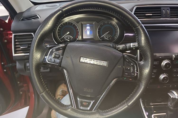 Used Haval H2 2016 Red-Label 1.5T Automatic Two-Wheel Drive Luxury Model Steering Wheel