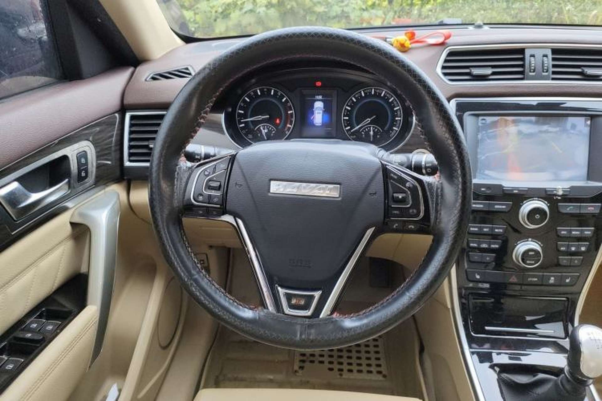 Used Haval H2 2016 Red-Label 1.5T Manual Two-Wheel Drive Luxury Model Steering Wheel