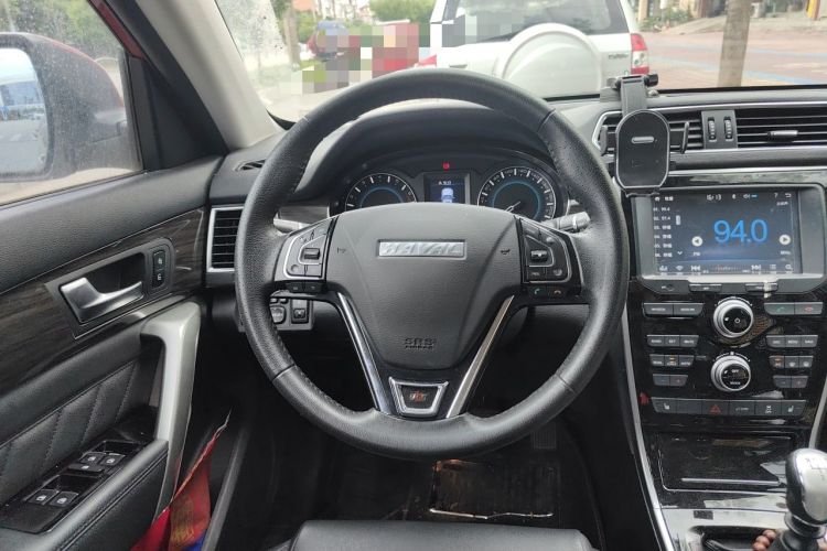 Used Haval H2 2016 Red-Label 1.5T Manual Two-Wheel Drive Luxury Model Steering Wheel