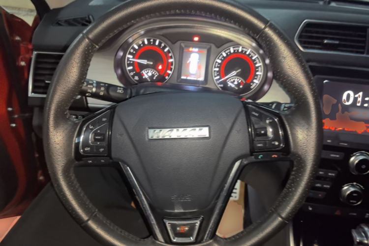 Used Haval H2 2016 Red Label 1.5T Automatic Two-Wheel Drive Prestige Model Steering Wheel