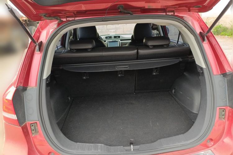 Used Haval H2 2016 Red Label 1.5T Automatic Two-Wheel Drive Elite Model Trunk