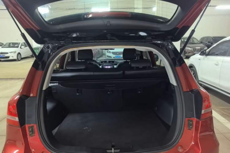 Used Haval H2 2016 Red Label 1.5T Automatic Two-Wheel Drive Prestige Model Trunk