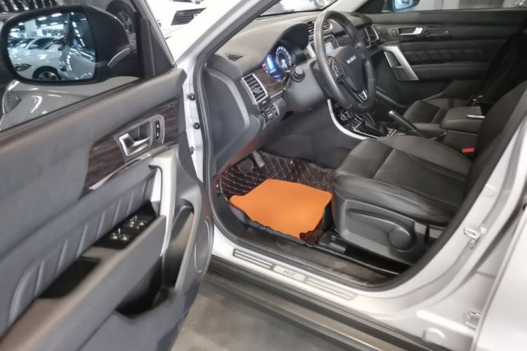 Used Haval H2 2016 Red Label 1.5T Automatic Two-Wheel Drive Elite Model Driver Seat