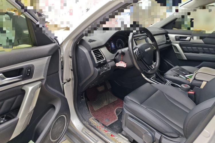 Used Haval H2 2016 Red-Label 1.5T Automatic Two-Wheel Drive Luxury Model Driver Seat