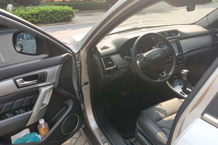 Used Haval H2 2016 Red Label 1.5T Automatic Two-Wheel Drive Elite Model Driver Seat
