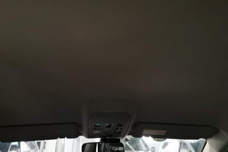 Used Haval H2 2016 Red Label 1.5T Automatic Two-Wheel Drive Elite Model Headliner