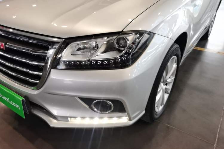 Used Haval H2 2016 Red Label 1.5T Automatic Two-Wheel Drive Elite Model Left Front Headlight