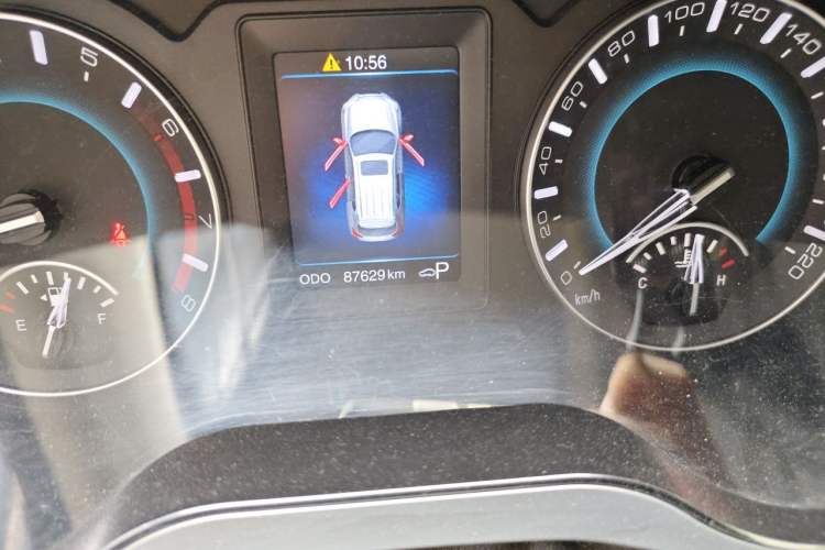 Used Haval H2 2016 Red-Label 1.5T Automatic Two-Wheel Drive Luxury Model Odometer Close Up