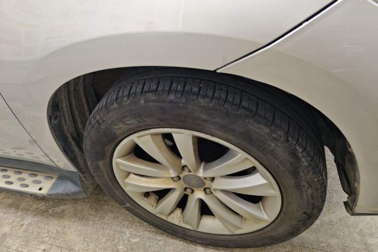Used Haval H2 2016 Red-Label 1.5T Automatic Two-Wheel Drive Luxury Model Right Front Wheel Hub