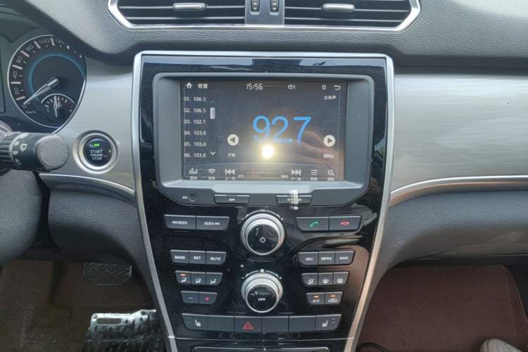 Used Haval H2 2016 Red Label 1.5T Automatic Two-Wheel Drive Elite Model Audio And AC Panel