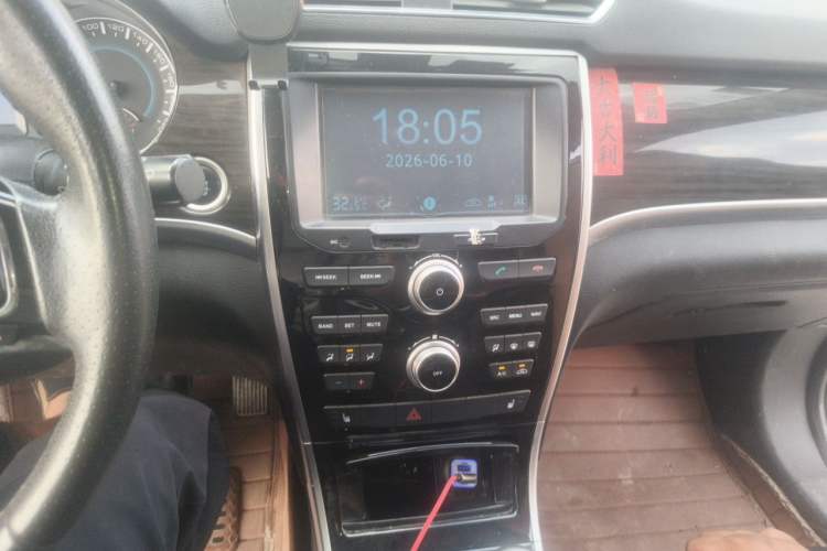 Used Haval H2 2016 Red Label 1.5T Manual Two-Wheel Drive Elite Model Audio And AC Panel