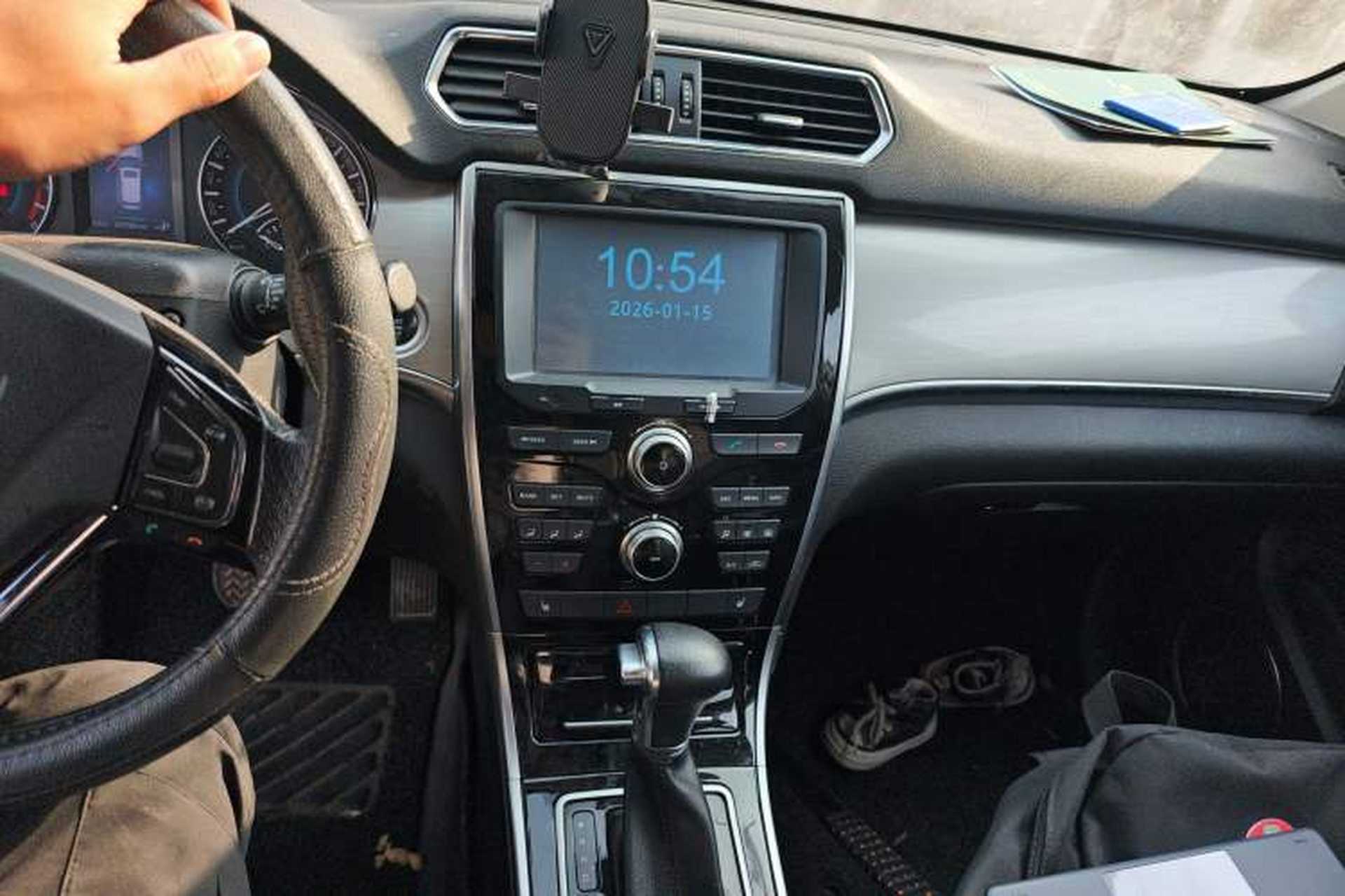 Used Haval H2 2016 Red Label 1.5T Automatic Two-Wheel Drive Elite Model Audio And AC Panel