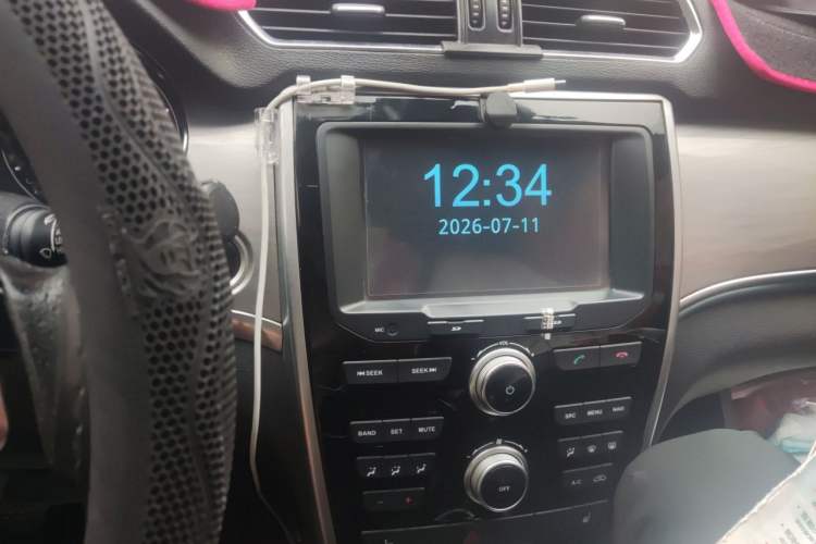 Used Haval H2 2016 Red Label 1.5T Automatic Two-Wheel Drive Elite Model Audio And AC Panel