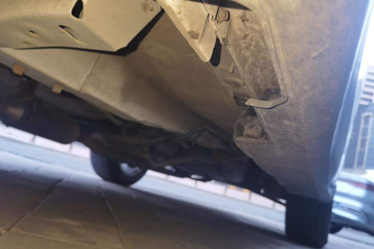 Used Haval H2 2016 Red Label 1.5T Automatic Two-Wheel Drive Prestige Model Chassis Front Left