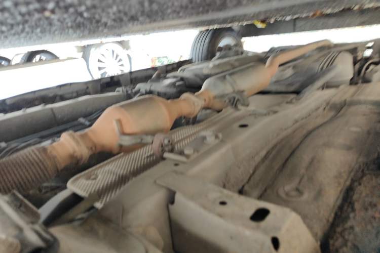 Used Haval H2 2016 Red Label 1.5T Manual Two-Wheel Drive Urban Edition Chassis Front Right
