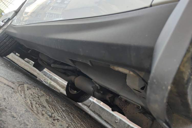 Used Haval H2 2016 Red Label 1.5T Manual Two-Wheel Drive Elite Model Chassis Front Right