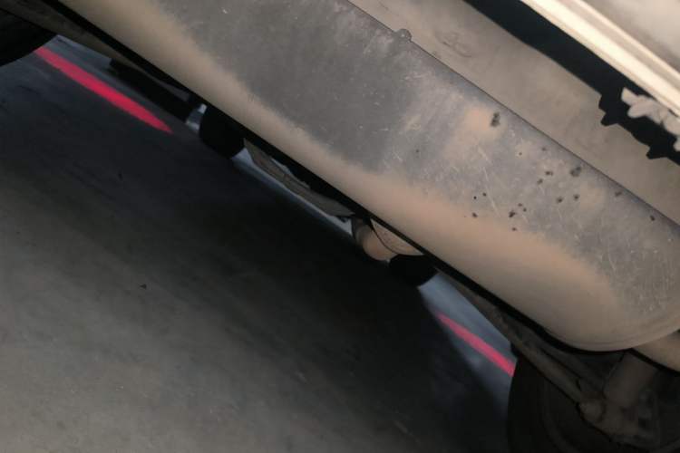 Used Haval H2 2016 Red-Label 1.5T Manual Two-Wheel Drive Luxury Model Chassis Rear