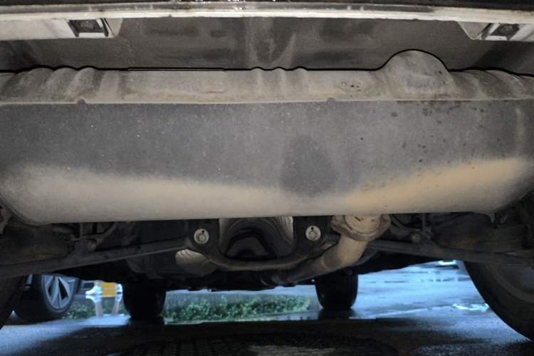 Used Haval H2 2016 Red-Label 1.5T Manual Two-Wheel Drive Luxury Model Chassis Rear
