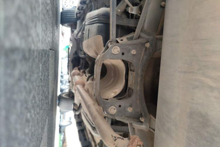 Used Haval H2 2016 Red-Label 1.5T Manual Two-Wheel Drive Luxury Model Chassis Rear
