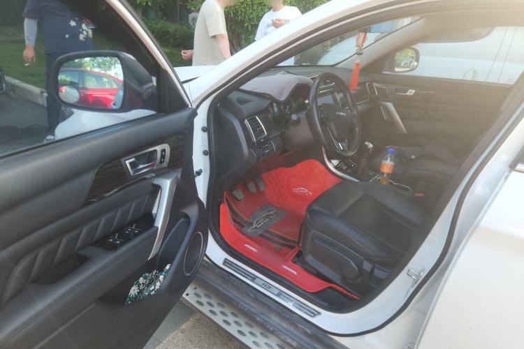 Used Haval H2 2016 Red-Label 1.5T Manual Two-Wheel Drive Luxury Model Driver Seat
