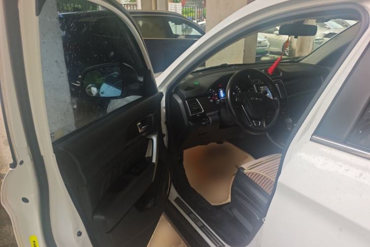 Used Haval H2 2016 Red-Label 1.5T Automatic Two-Wheel Drive Luxury Model Driver Seat