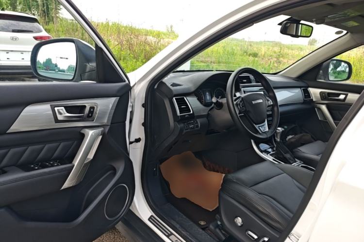 Used Haval H2 2016 Red Label 1.5T Automatic Two-Wheel Drive Prestige Model Driver Seat