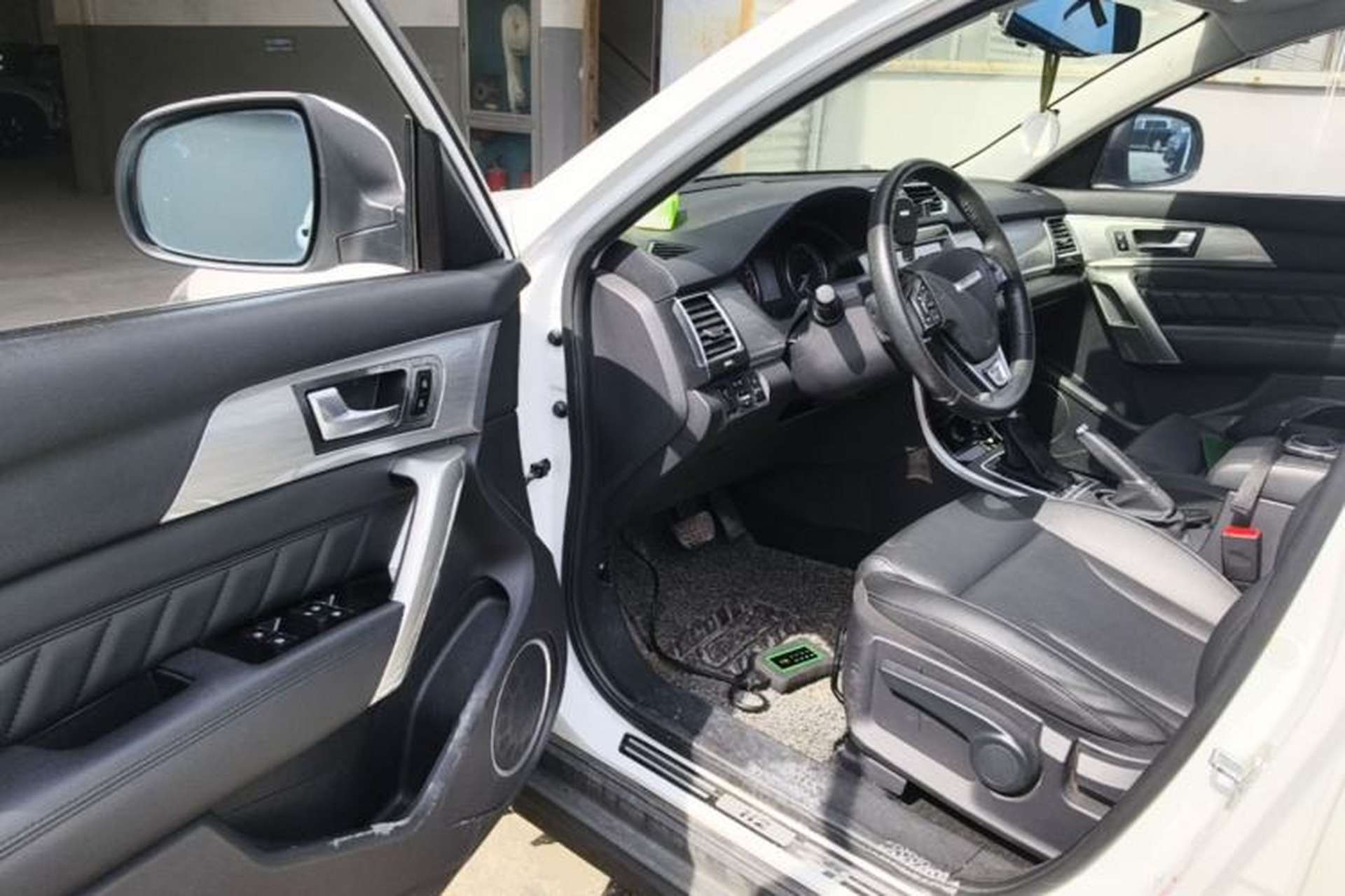 Used Haval H2 2016 Red Label 1.5T Automatic Two-Wheel Drive Elite Model Driver Seat