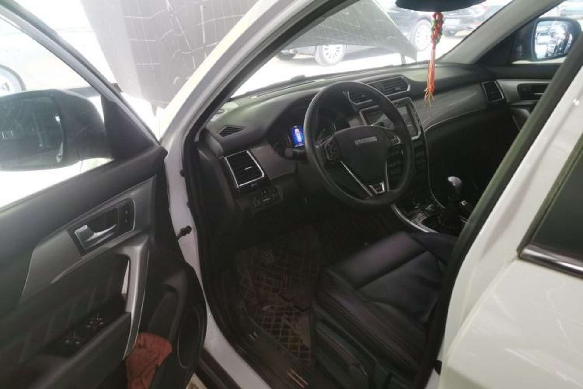Used Haval H2 2016 Red-Label 1.5T Manual Two-Wheel Drive Comfort Model Driver Seat