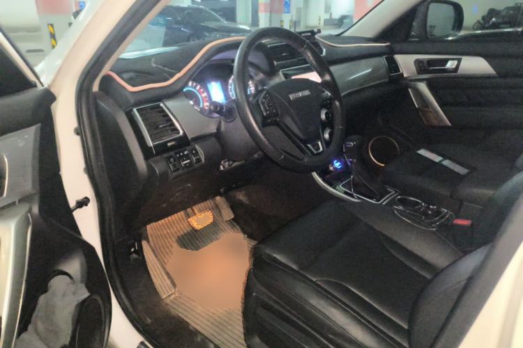 Used Haval H2 2016 Red-Label 1.5T Automatic Two-Wheel Drive Luxury Model Driver Seat