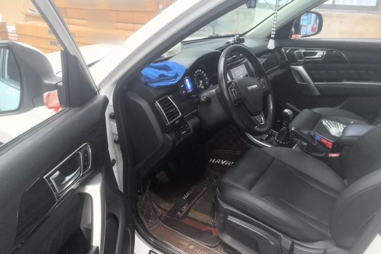 Used Haval H2 2016 Red Label 1.5T Manual Two-Wheel Drive Elite Model Driver Seat
