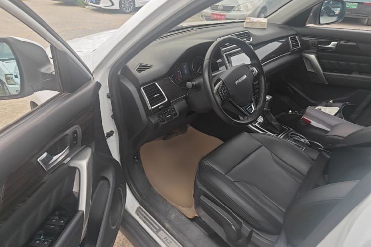 Used Haval H2 2016 Red-Label 1.5T Automatic Two-Wheel Drive Luxury Model Driver Seat