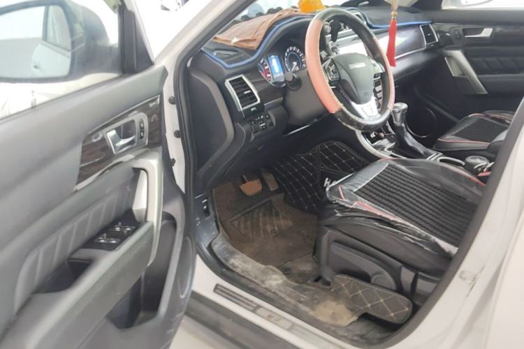Used Haval H2 2016 Red-Label 1.5T Automatic Two-Wheel Drive Luxury Model Driver Seat