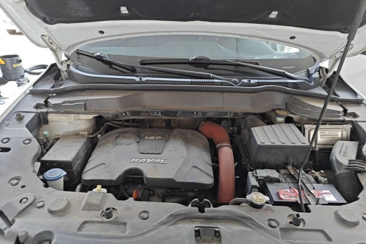 Used Haval H2 2016 Red-Label 1.5T Automatic Two-Wheel Drive Luxury Model Engine Bay