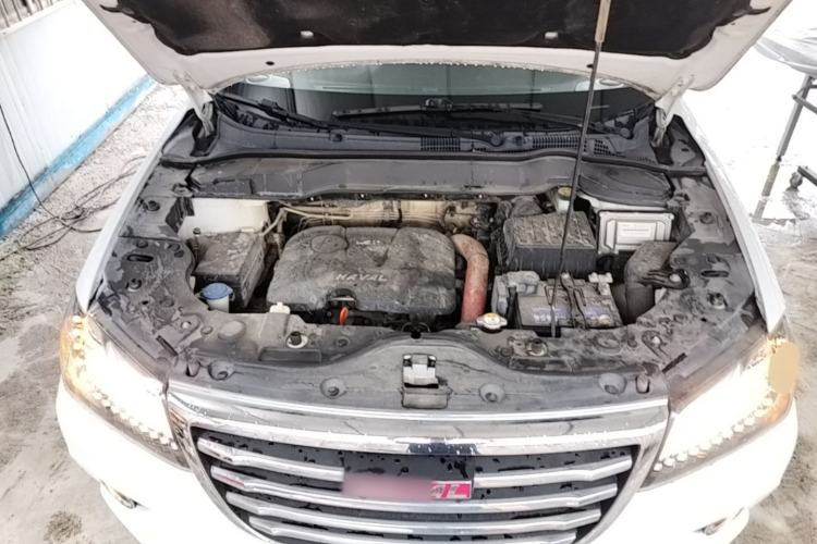 Used Haval H2 2016 Red Label 1.5T Manual Two-Wheel Drive Elite Model Engine Bay