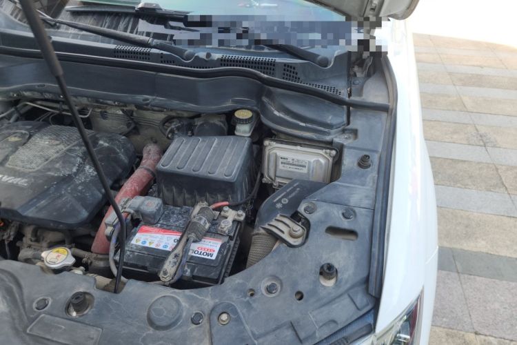 Used Haval H2 2016 Red-Label 1.5T Manual Two-Wheel Drive Luxury Model Engine Bay Left