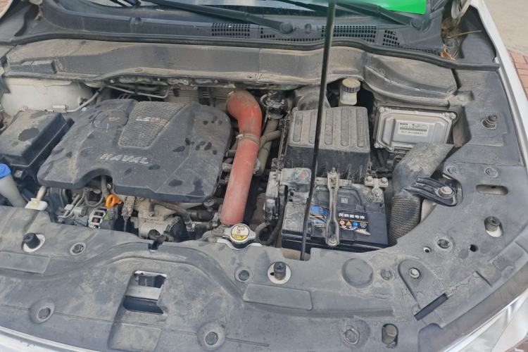 Used Haval H2 2016 Red-Label 1.5T Automatic Two-Wheel Drive Luxury Model Engine Bay Left