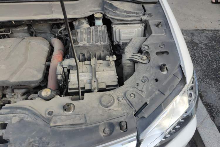 Used Haval H2 2016 Red Label 1.5T Manual Two-Wheel Drive Elite Model Engine Bay Left