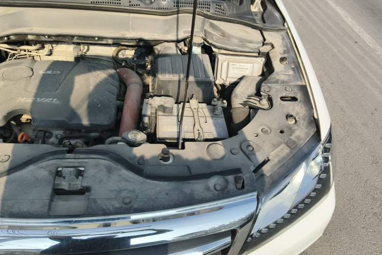 Used Haval H2 2016 Red Label 1.5T Manual Two-Wheel Drive Urban Edition Engine Bay Left