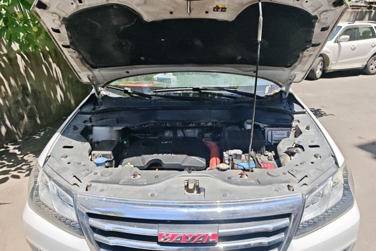 Used Haval H2 2016 Red Label 1.5T Manual Two-Wheel Drive Elite Model Engine Bay