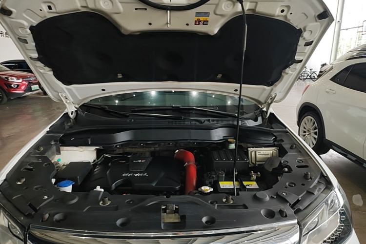 Used Haval H2 2016 Red-Label 1.5T Automatic Two-Wheel Drive Luxury Model Engine Bay