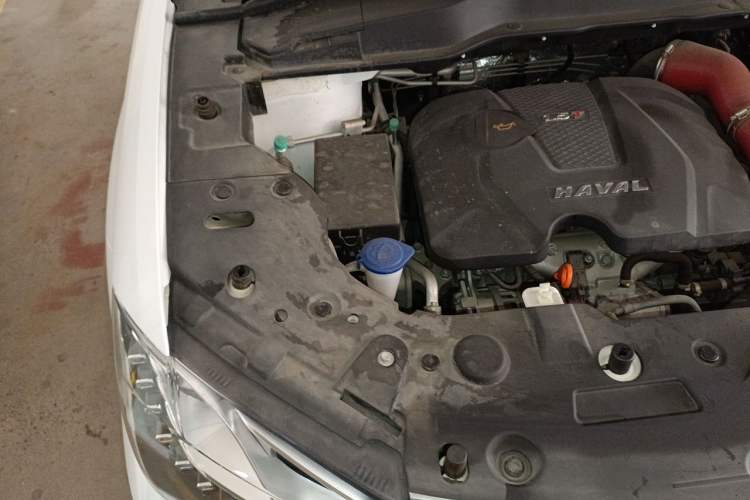 Used Haval H2 2016 Red-Label 1.5T Automatic Two-Wheel Drive Luxury Model Engine Bay Right