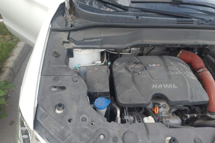 Used Haval H2 2016 Red-Label 1.5T Automatic Two-Wheel Drive Luxury Model Engine Bay Right