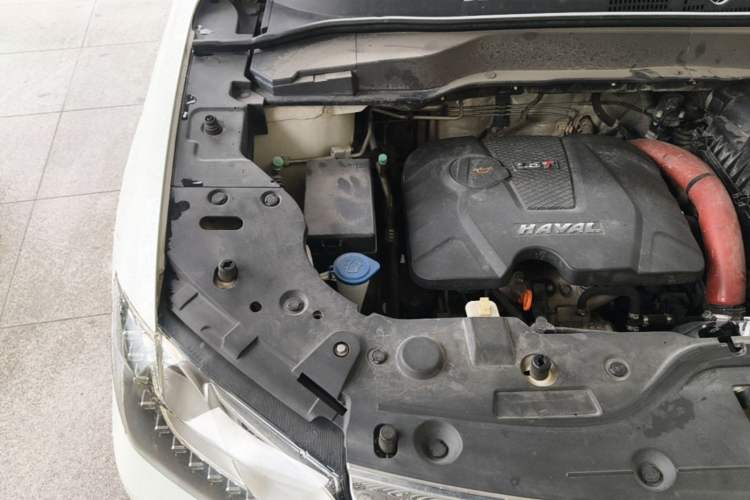 Used Haval H2 2016 Red-Label 1.5T Manual Two-Wheel Drive Luxury Model Engine Bay Right