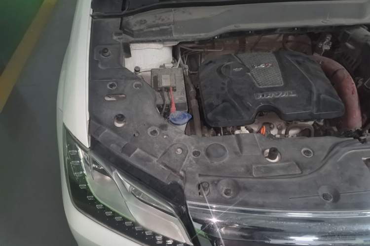 Used Haval H2 2016 Red-Label 1.5T Manual Two-Wheel Drive Comfort Model Engine Bay Right