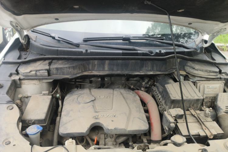 Used Haval H2 2016 Red-Label 1.5T Manual Two-Wheel Drive Luxury Model Engine Bay