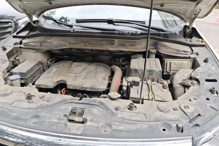 Used Haval H2 2016 Red-Label 1.5T Manual Two-Wheel Drive Luxury Model Engine Bay