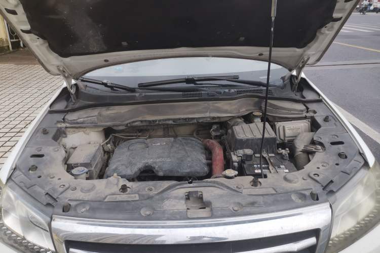 Used Haval H2 2016 Red-Label 1.5T Manual Two-Wheel Drive Luxury Model Engine Bay