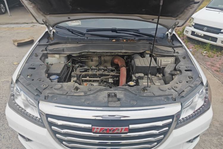 Used Haval H2 2016 Red-Label 1.5T Automatic Two-Wheel Drive Luxury Model Engine Bay