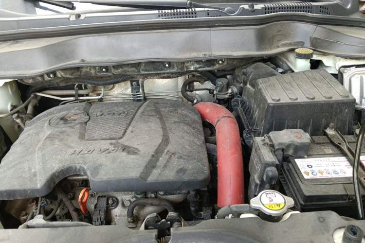 Used Haval H2 2016 Red Label 1.5T Manual Two-Wheel Drive Elite Model Engine Bay
